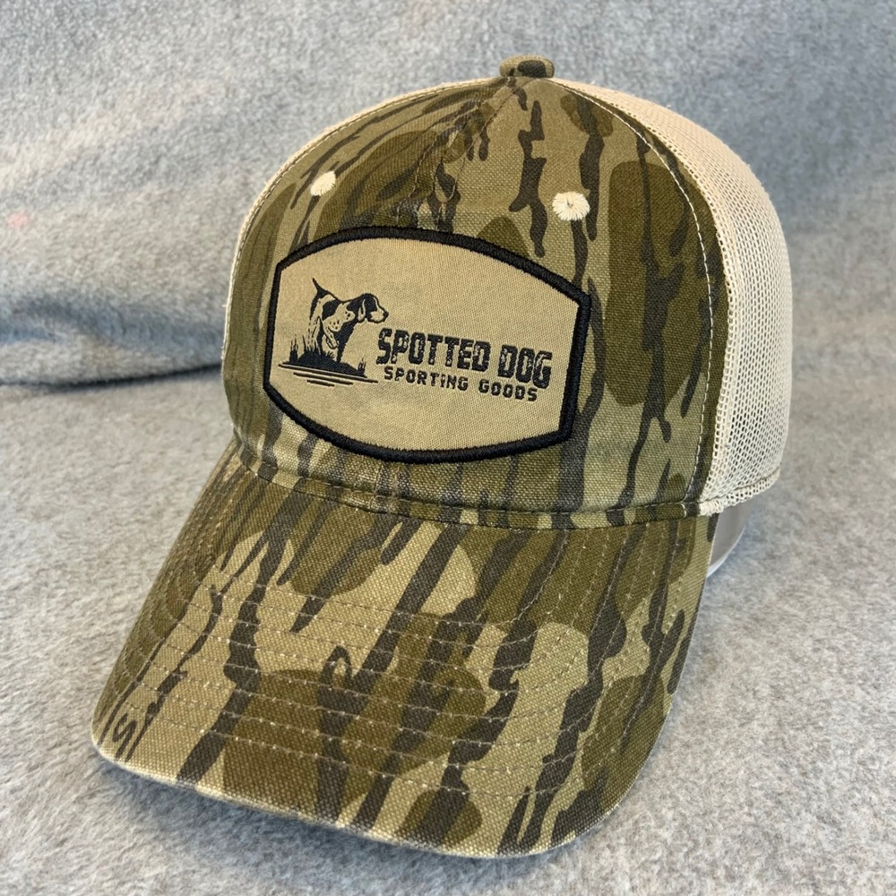 Spotted Dog Sporting Goods Mens Camo Trucker Hat Mesh Back Adjustable OSFM